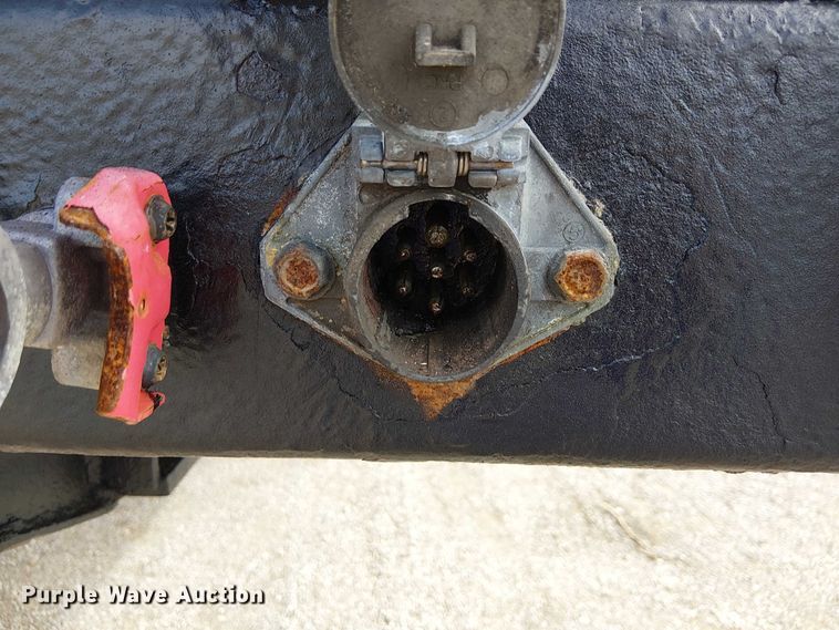 image for item EG1710 2006 Utility FS2CHS flatbed trailer