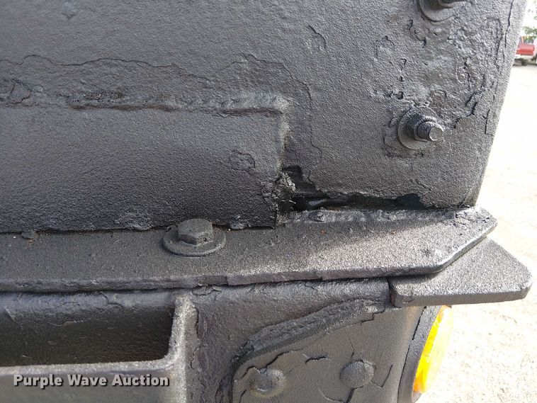 image for item EG1710 2006 Utility FS2CHS flatbed trailer