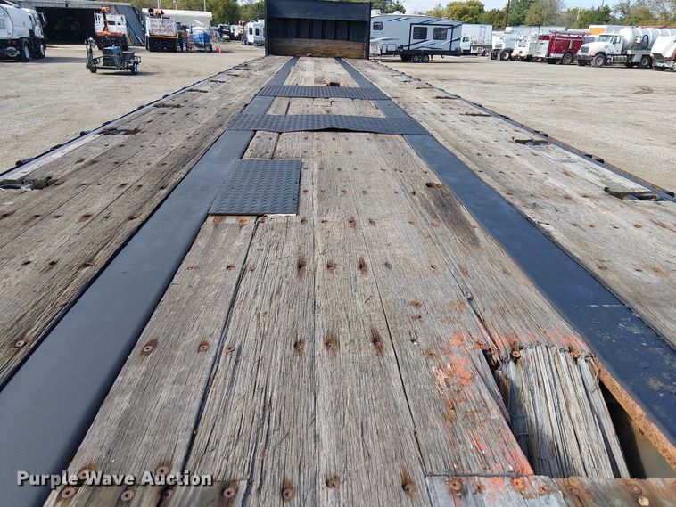 image for item EG1710 2006 Utility FS2CHS flatbed trailer