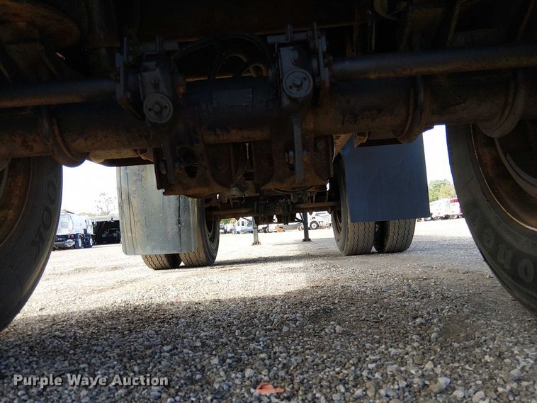 image for item EG1710 2006 Utility FS2CHS flatbed trailer