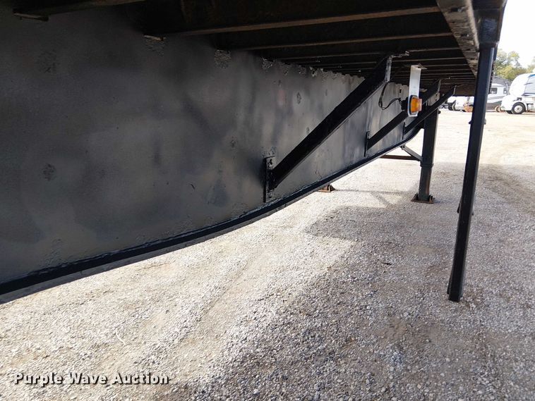 image for item EG1710 2006 Utility FS2CHS flatbed trailer