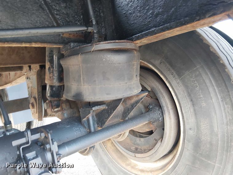 image for item EG1710 2006 Utility FS2CHS flatbed trailer