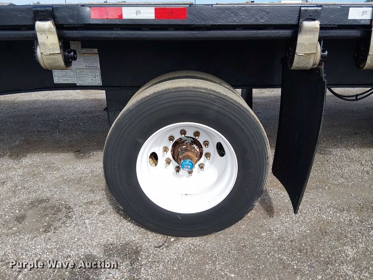 image for item EG1710 2006 Utility FS2CHS flatbed trailer