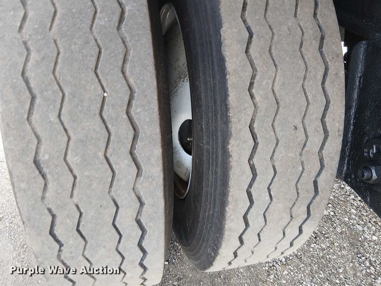 image for item EG1710 2006 Utility FS2CHS flatbed trailer