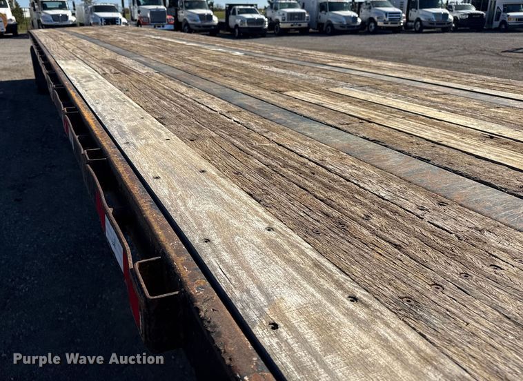 image for item EG1723 2008 Utility Trailers FS2CHS flatbed trailer