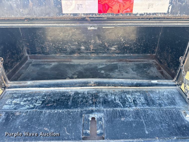 image for item EG1723 2008 Utility Trailers FS2CHS flatbed trailer