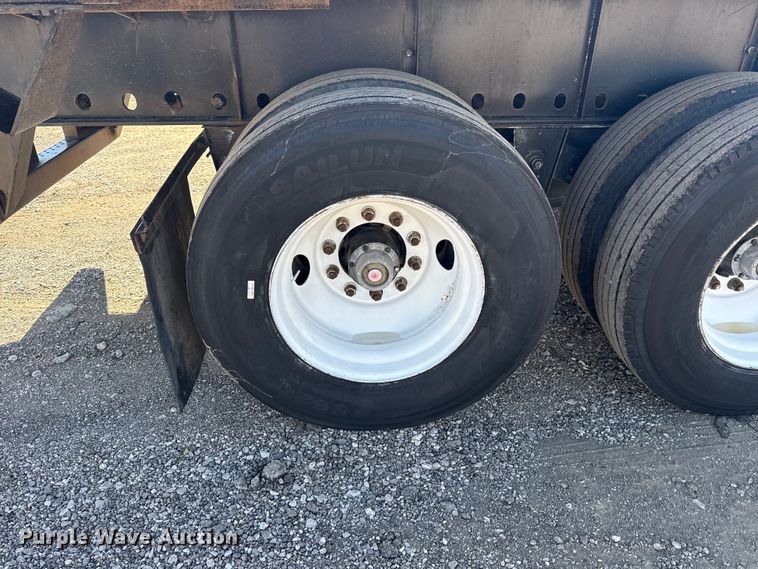 image for item EG1723 2008 Utility Trailers FS2CHS flatbed trailer