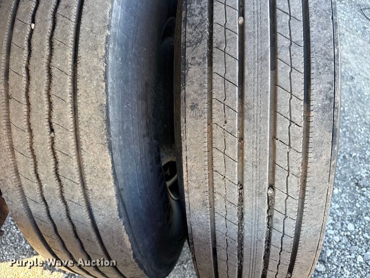 image for item EG1723 2008 Utility Trailers FS2CHS flatbed trailer