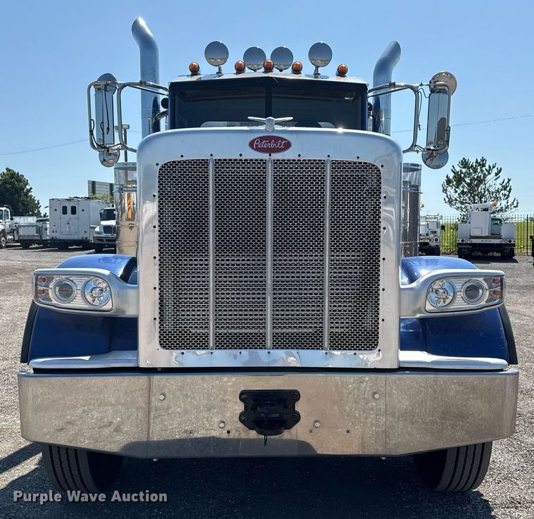 CAMIóN 2014 PETERBILT