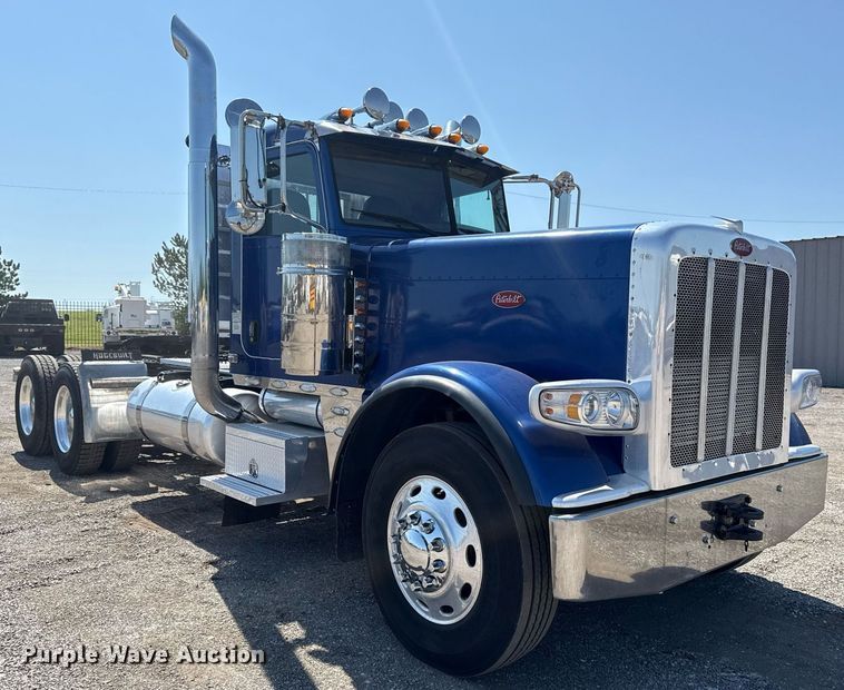 CAMIóN 2014 PETERBILT