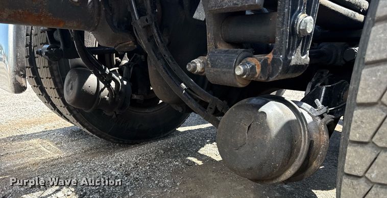 image for item EG6055 2014 Peterbilt 389K glider kit semi truck