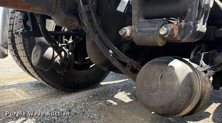 image for item EG6055 2014 Peterbilt 389K glider kit semi truck