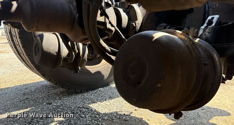 image for item EG6055 2014 Peterbilt 389K glider kit semi truck