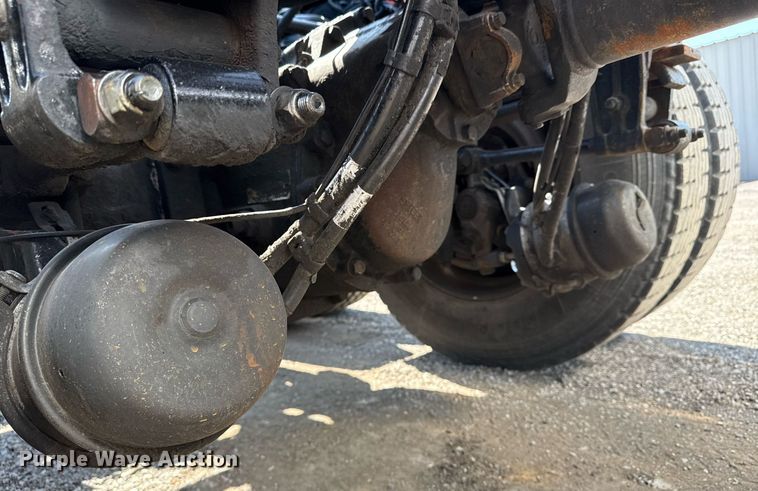 image for item EG6055 2014 Peterbilt 389K glider kit semi truck