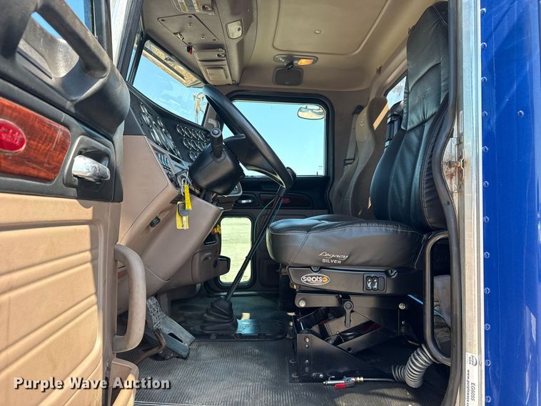 image for item EG6055 2014 Peterbilt 389K glider kit semi truck