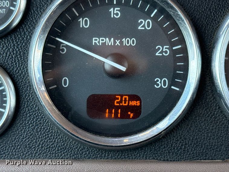 image for item EG6055 2014 Peterbilt 389K glider kit semi truck