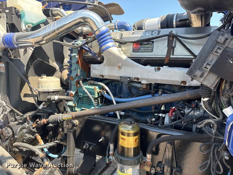 image for item EG6055 2014 Peterbilt 389K glider kit semi truck