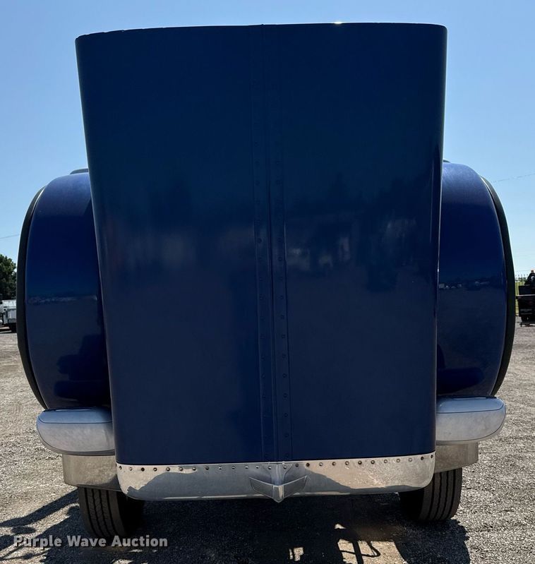 image for item EG6055 2014 Peterbilt 389K glider kit semi truck