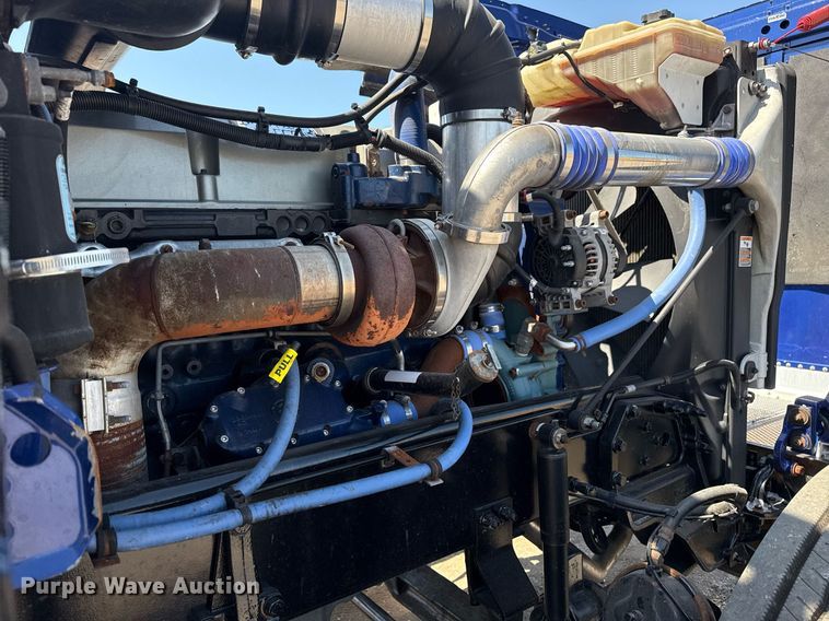 image for item EG6055 2014 Peterbilt 389K glider kit semi truck