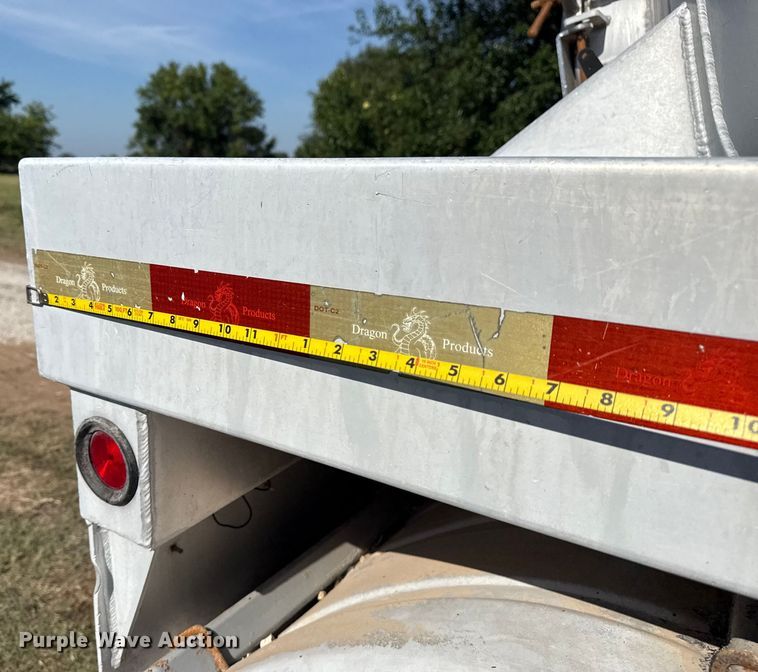 image for item EG6131 2007 Dragon Products vacuum trailer