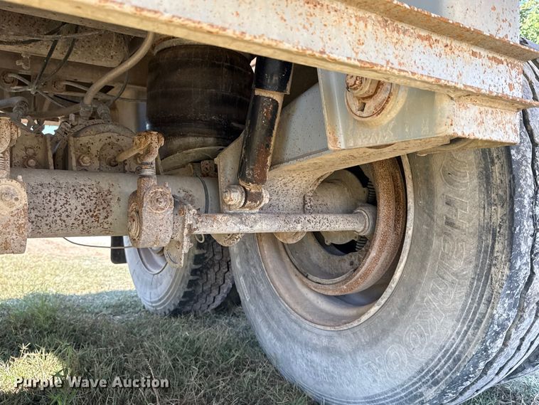 image for item EG6131 2007 Dragon Products vacuum trailer