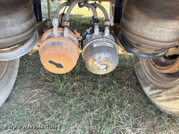 image for item EG6131 2007 Dragon Products vacuum trailer