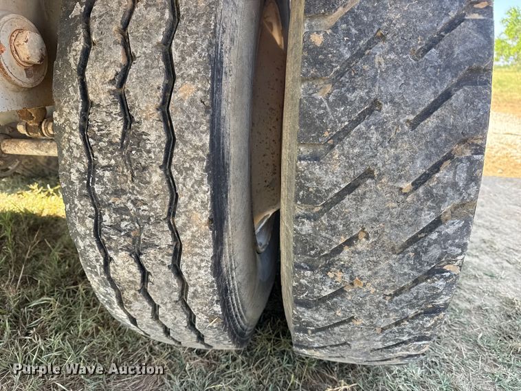 image for item EG6131 2007 Dragon Products vacuum trailer