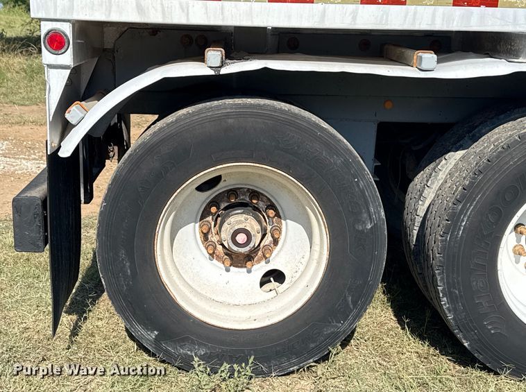 image for item EG6131 2007 Dragon Products vacuum trailer