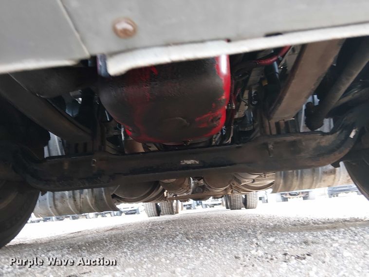 image for item EG8251 2016 Kenworth T680 semi truck