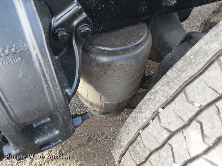 image for item EG8251 2016 Kenworth T680 semi truck