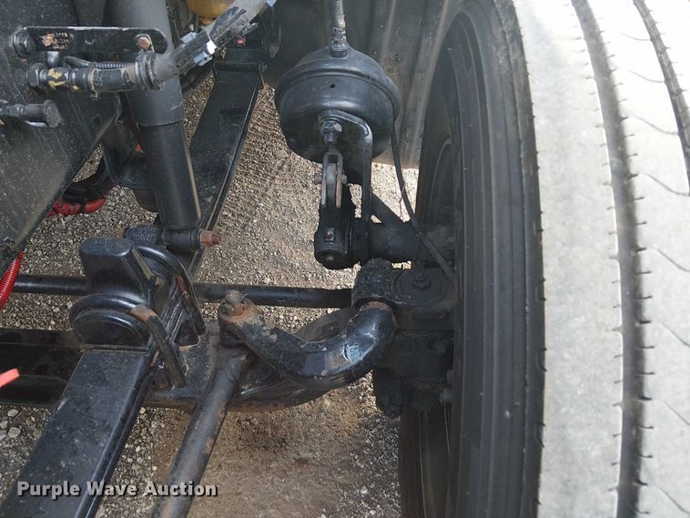 image for item EG8251 2016 Kenworth T680 semi truck