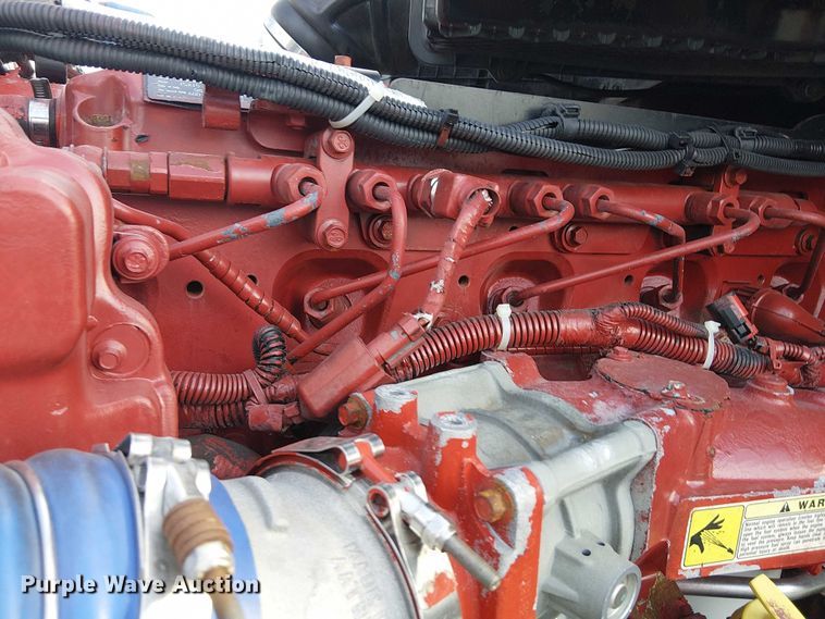 image for item EG8251 2016 Kenworth T680 semi truck