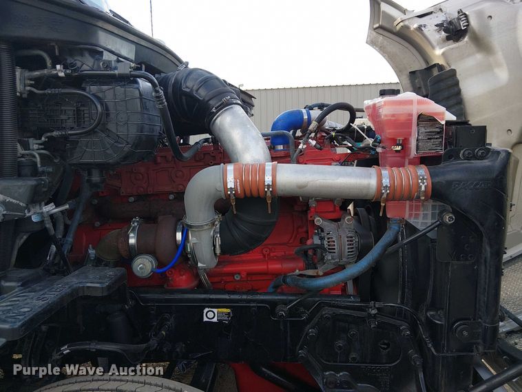 image for item EG8251 2016 Kenworth T680 semi truck