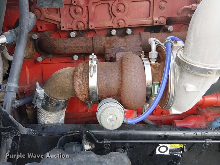 image for item EG8251 2016 Kenworth T680 semi truck