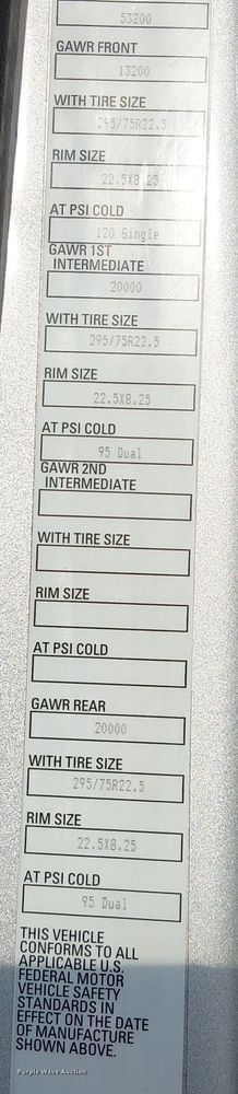 image for item EG8251 2016 Kenworth T680 semi truck