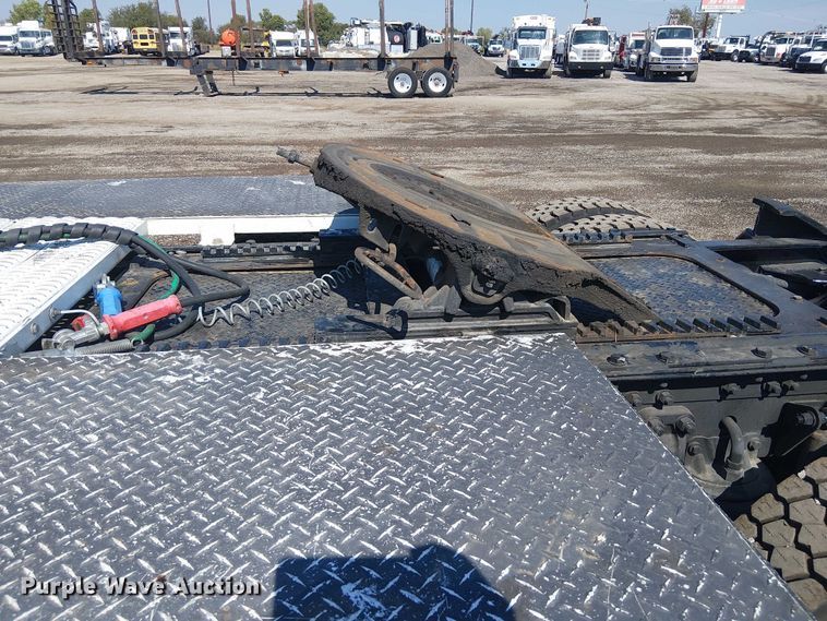 image for item EG8255 2017 Kenworth T800 semi truck