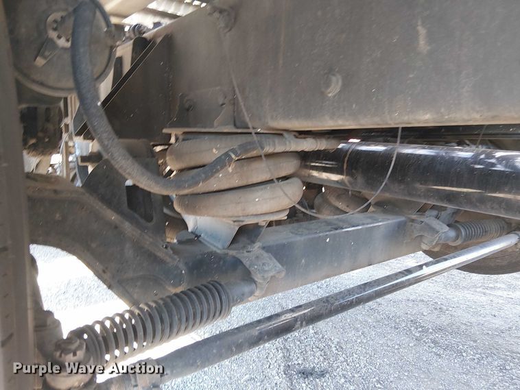 image for item EG8255 2017 Kenworth T800 semi truck