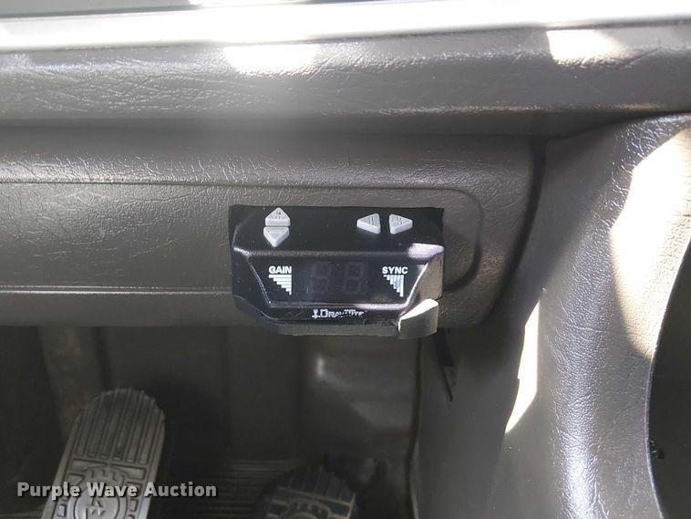 image for item EG8255 2017 Kenworth T800 semi truck