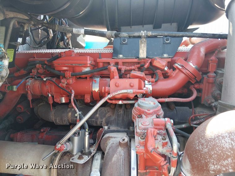 image for item EG8255 2017 Kenworth T800 semi truck