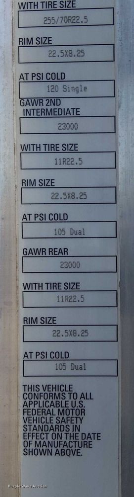 image for item EG8255 2017 Kenworth T800 semi truck