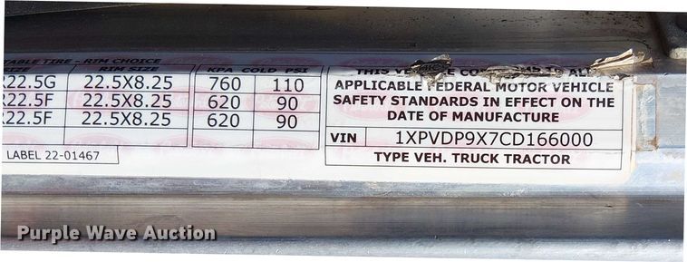 image for item EG8256 2012 Peterbilt 384 semi truck