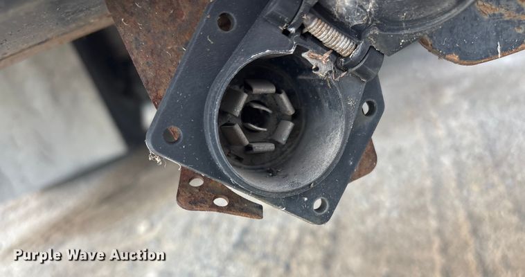 image for item EG8275 2006 International 7400 flatbed truck