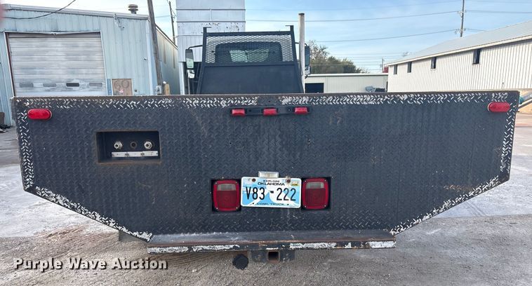 image for item EG8275 2006 International 7400 flatbed truck