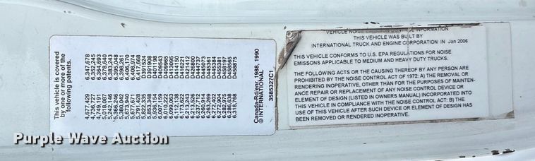 image for item EG8275 2006 International 7400 flatbed truck