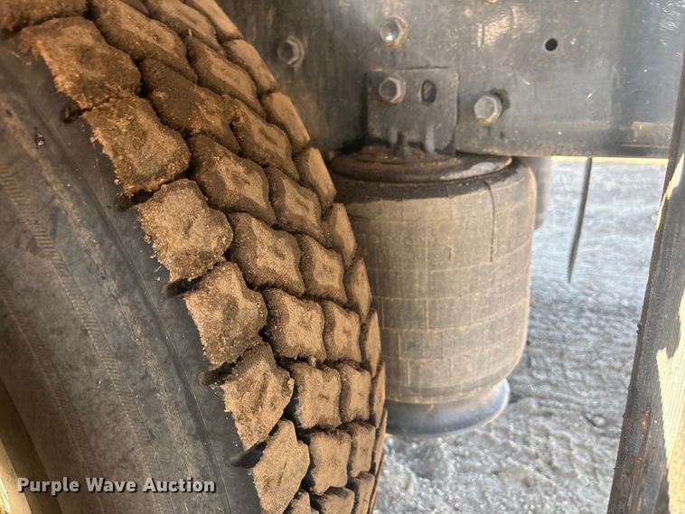 image for item EG8276 2020 International MV607 water truck