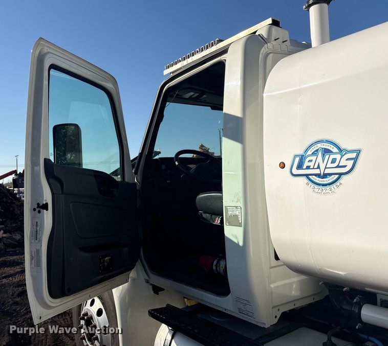 image for item EG8276 2020 International MV607 water truck