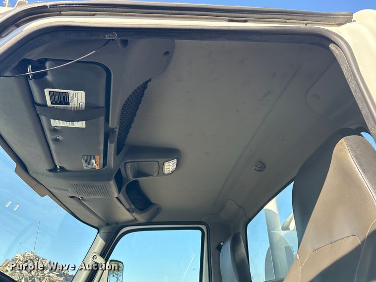 image for item EG8276 2020 International MV607 water truck