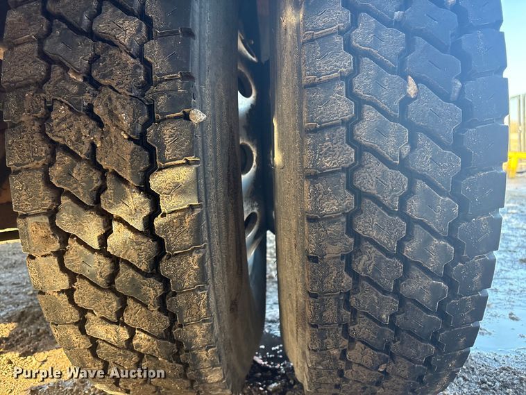 image for item EG8276 2020 International MV607 water truck