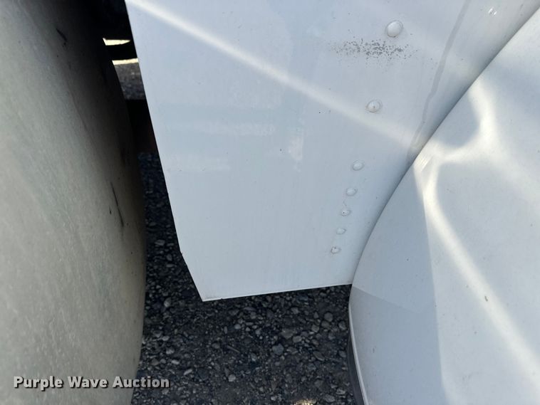 image for item EL0084 1999 Peterbilt 379 semi truck