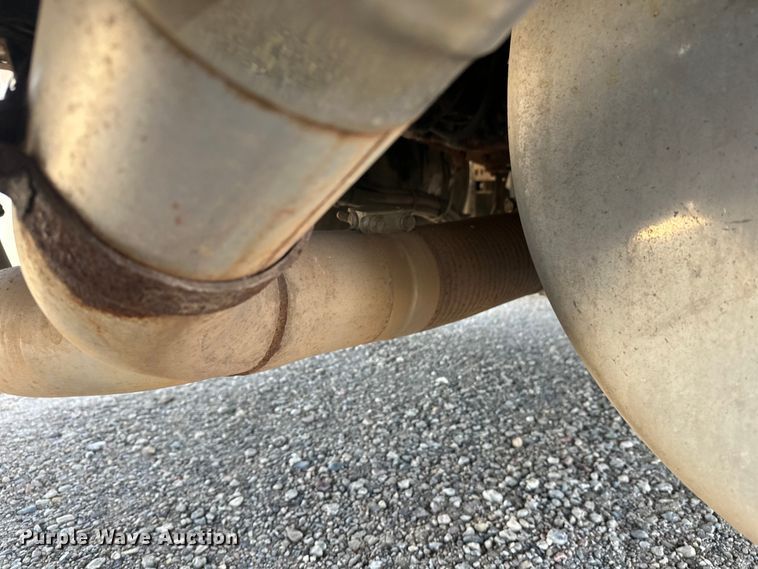 image for item EL0084 1999 Peterbilt 379 semi truck